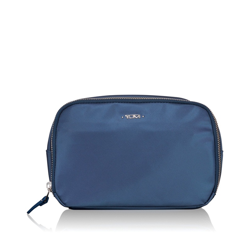 Voyageur Lesley Cosmetic
