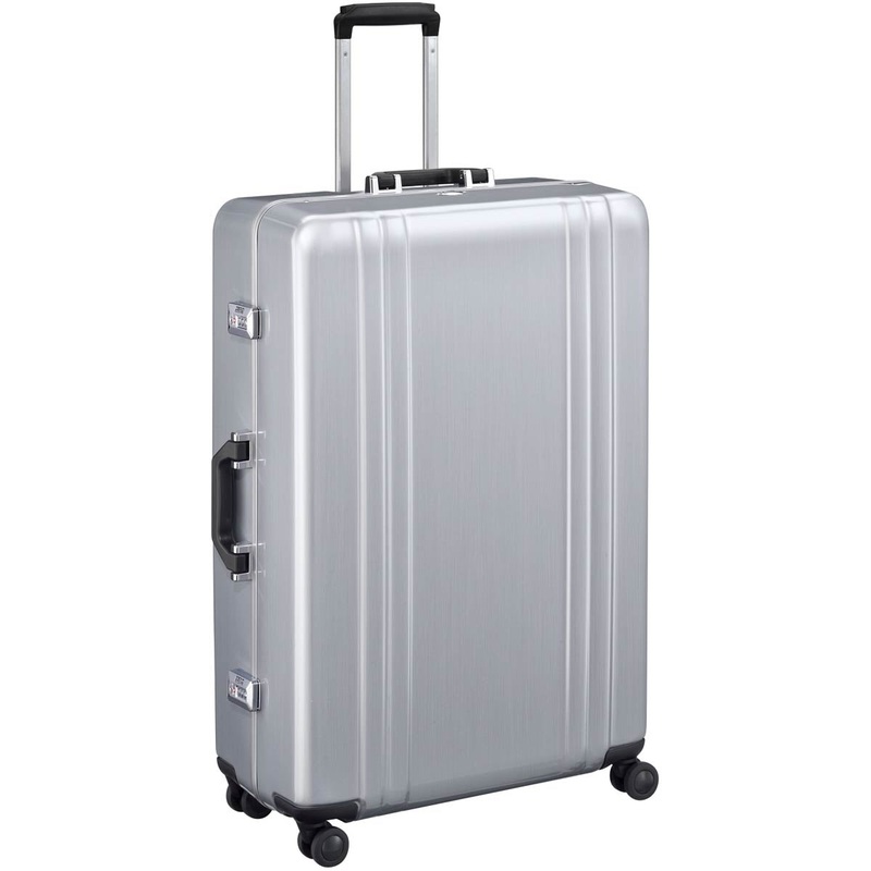 Zero Halliburton Classic Polycarbonate 2.0 30In 4-Wheel Travel Case