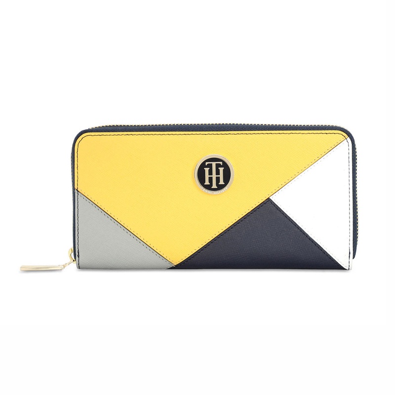 Tommy Hilfiger Natalee Women's Leather Zip Around Wallet