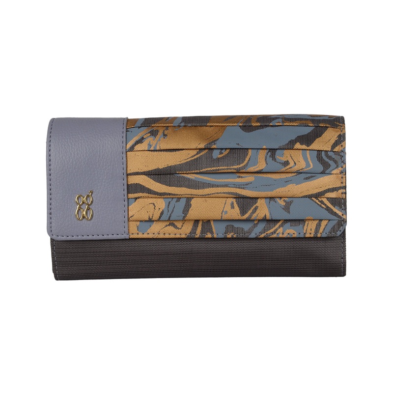Lyrics Beige Large Three Fold Wallet