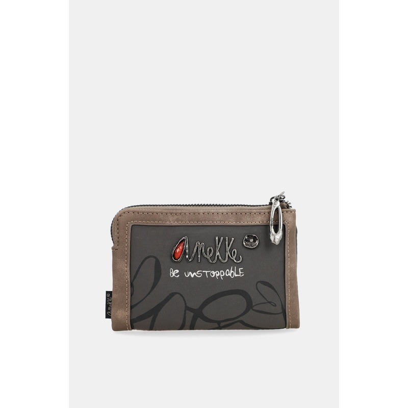 Imaginary medium wallet