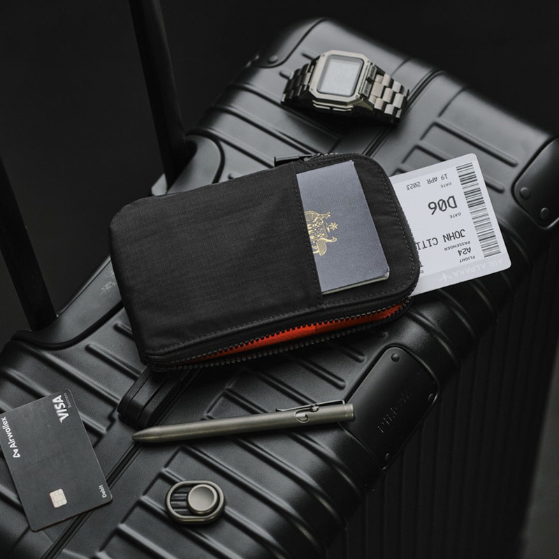 Zip Travel Wallet
