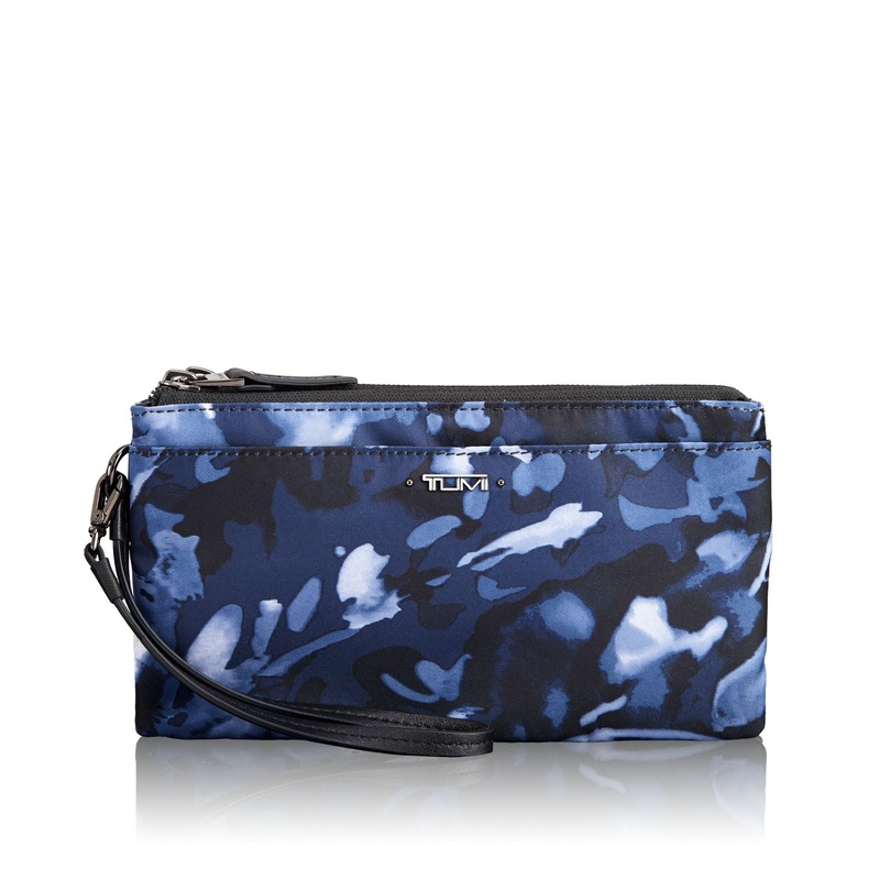 Voyageur Double Zip Wristlet Peony Floral