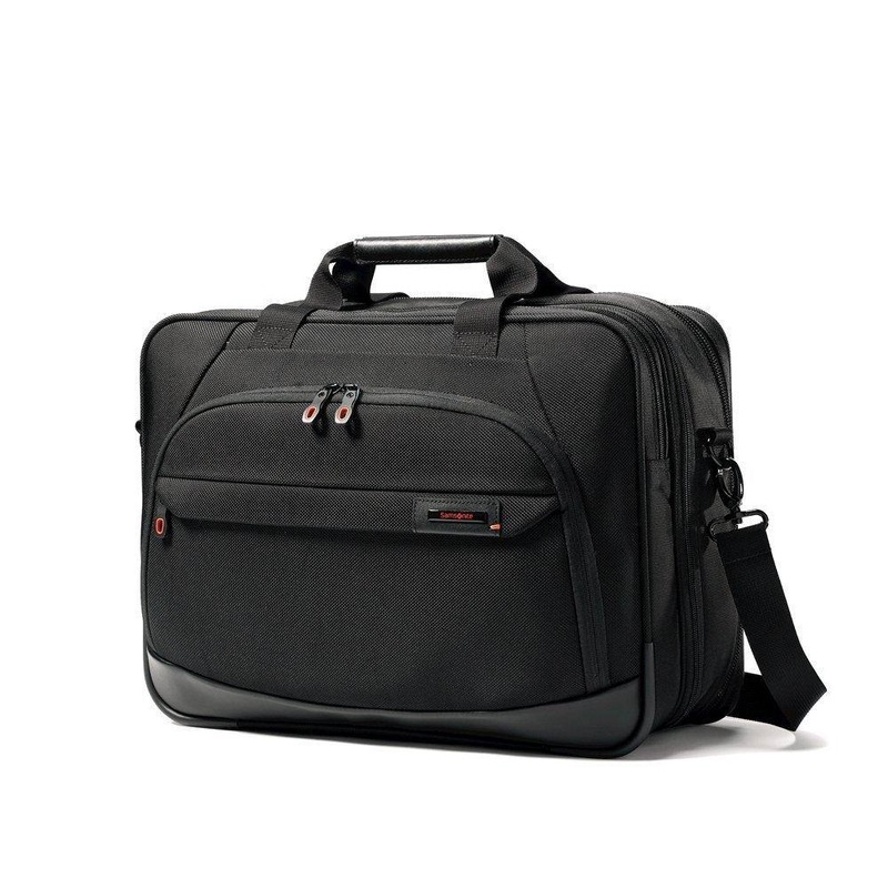 Pro DLX 3 Laptop Briefcase