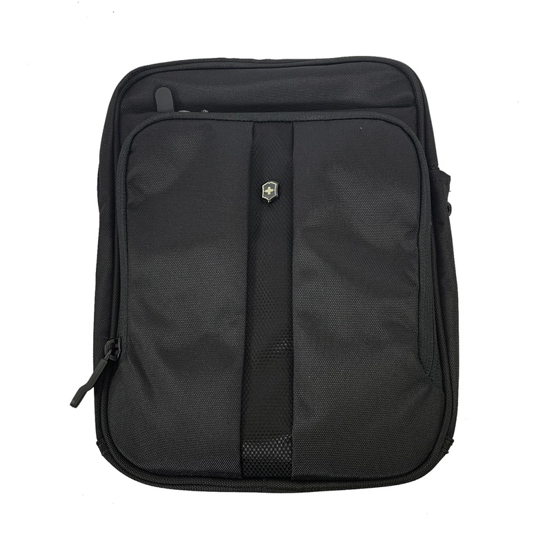 Victorinox Lifestyle Accessories 4.0 Vertical Deluxe Travel Companion
