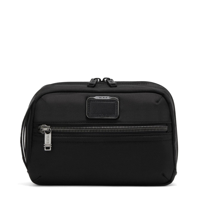 Tumi RESPONSE TRAVEL Hanging Toiletry KIT