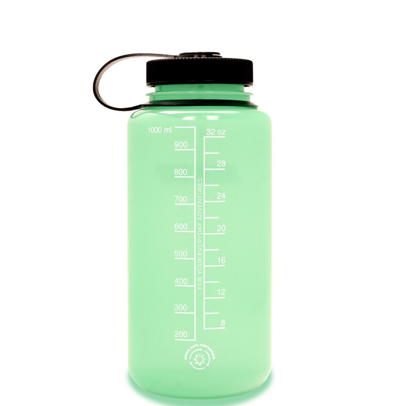 32oz Wm Glow Green Sustain Accessories